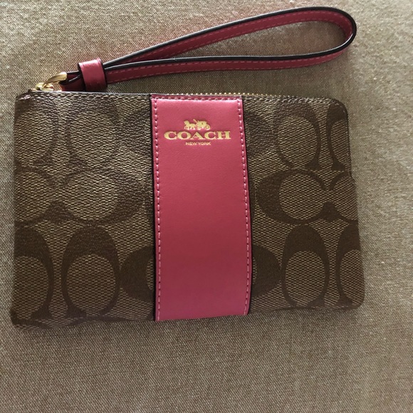 Coach wristlet NWT - Picture 2 of 6